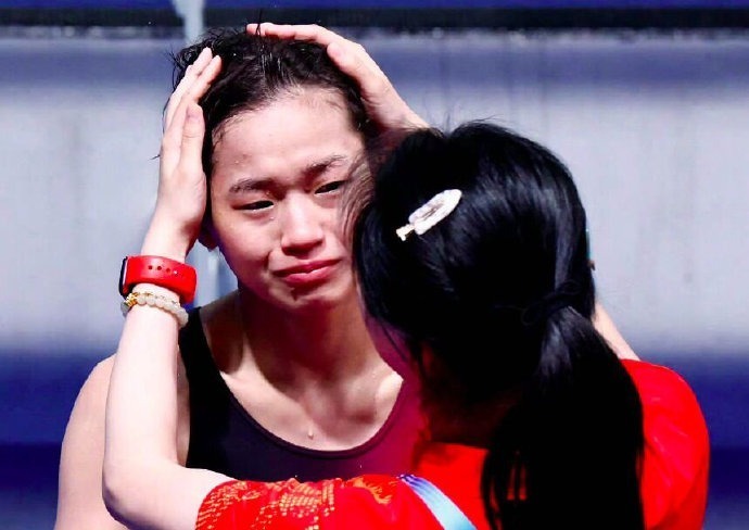 AA, 或许是受到 AA, 或许是受到