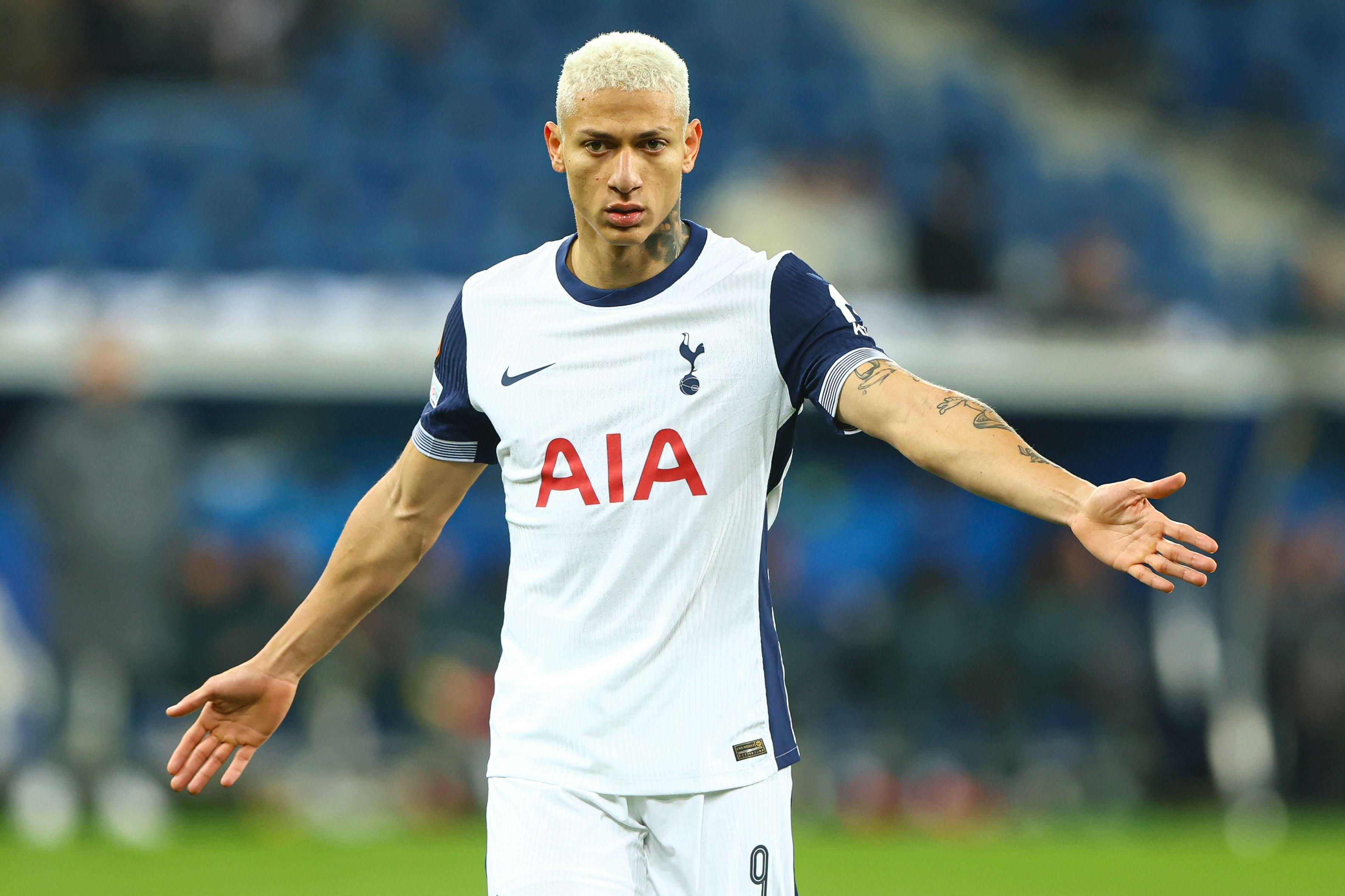 平平, 但他有进步, 他们需要很