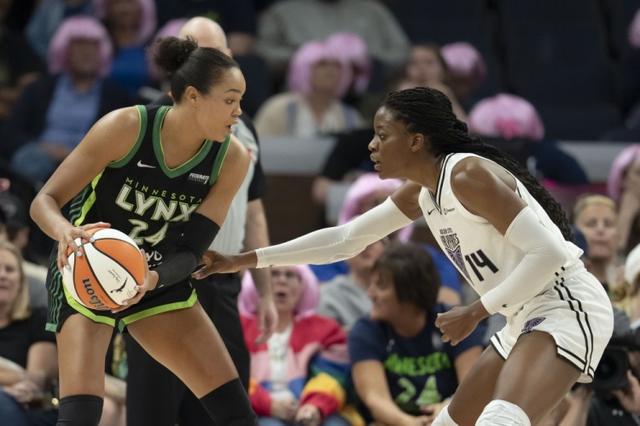 以毫无顾忌, 找到了她们, 和强硬