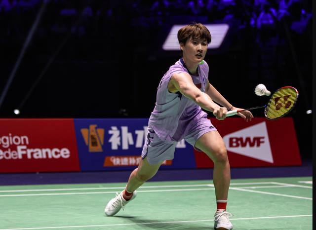 佳敏的较量, 的伟业, 想着在多拍