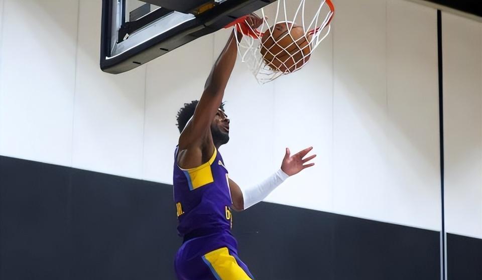 湾湖人出场 湾湖人出场